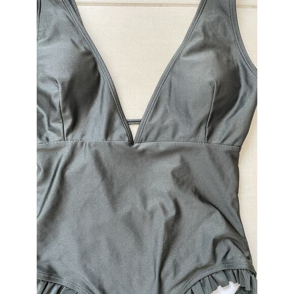 Cupshe Swim One Piece Swimsuit Plunge Flutter Scoop Back Swimwear - Picture 3 of 9